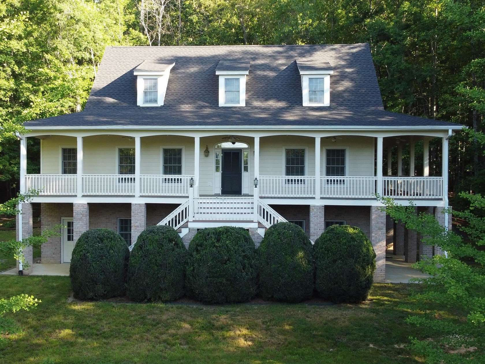 7.64 Acres of Land with Home for Sale in Fairfield, Virginia