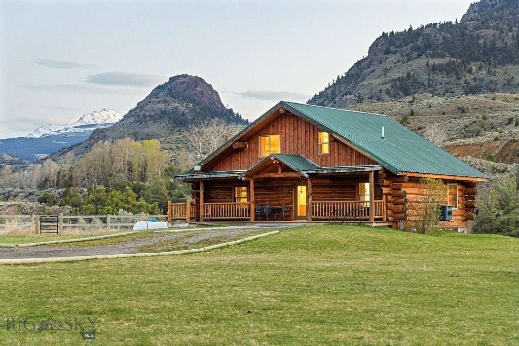 5.56 Acres of Improved Mixed-Use Land for Sale in Gardiner, Montana