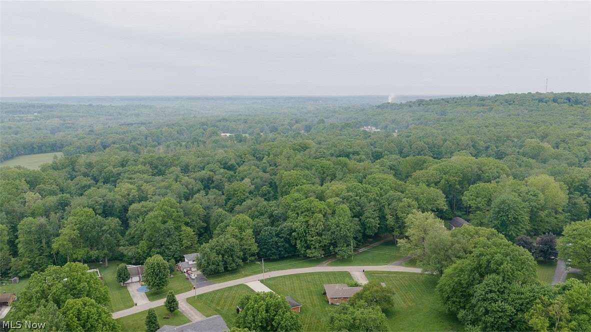 12.6 Acres of Land for Auction in Masury, Ohio