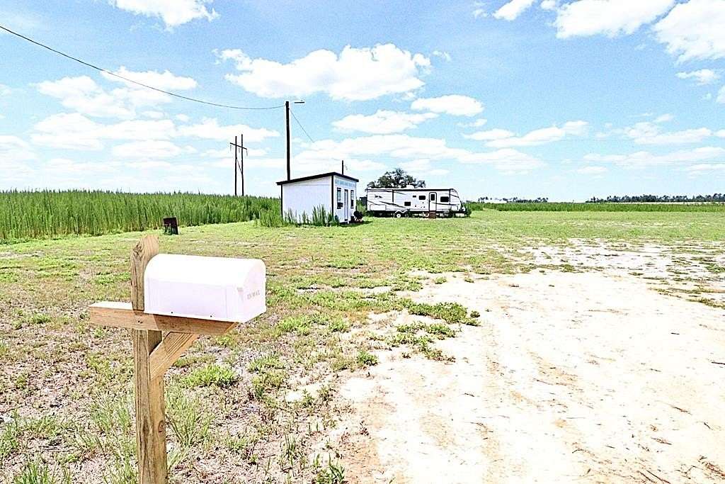 7.5 Acres of Land for Sale in Lakeland, Georgia