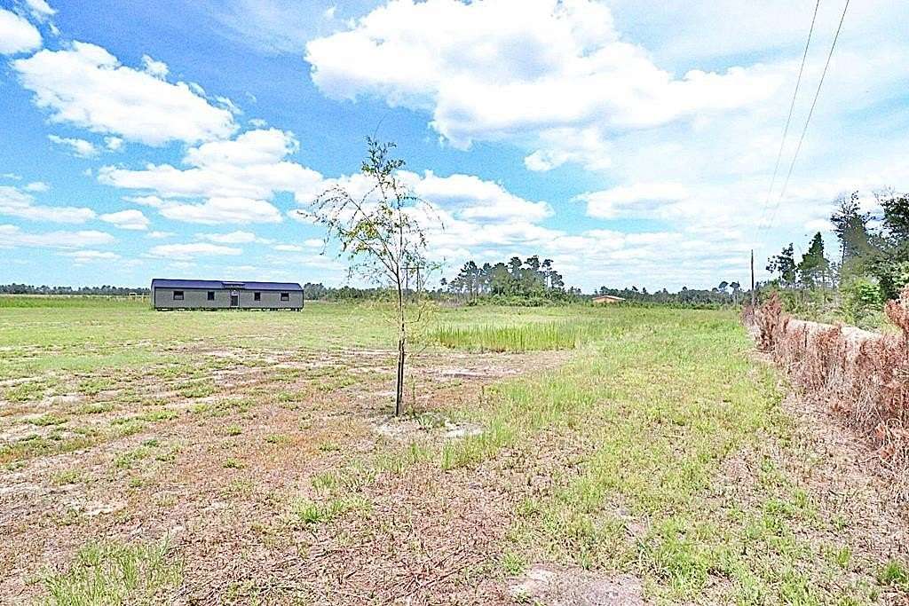 7.5 Acres of Land for Sale in Lakeland, Georgia