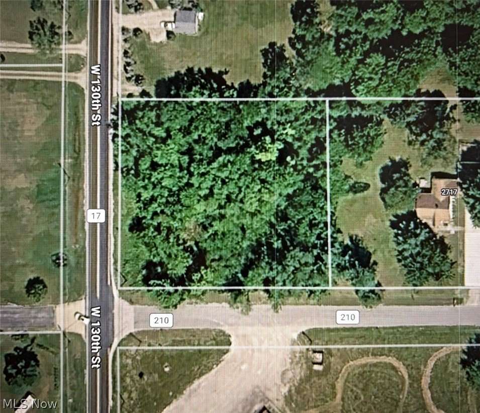 0.95 Acres of Land for Sale in Hinckley, Ohio