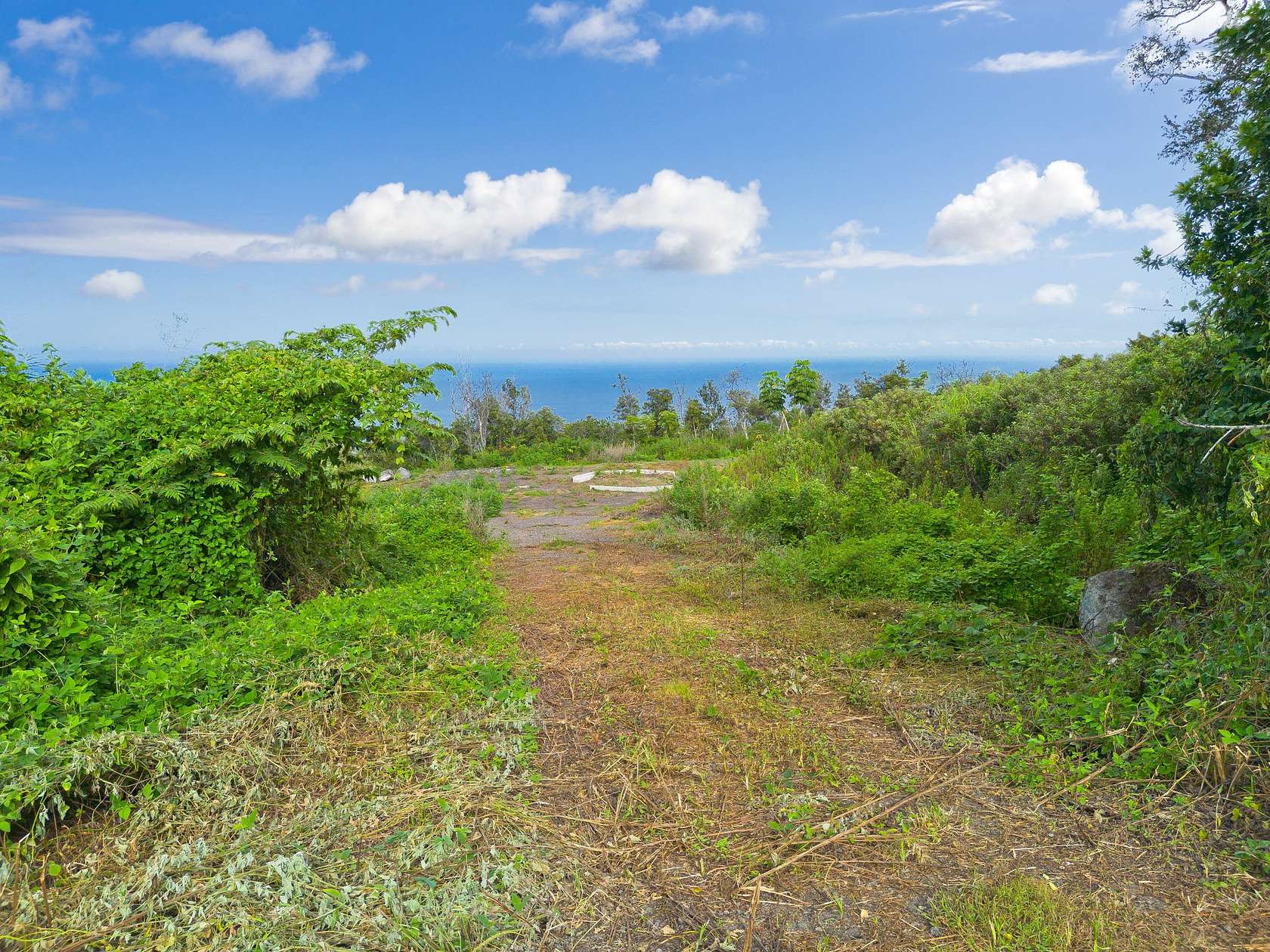 3 Acres of Residential Land for Sale in Captain Cook, Hawaii