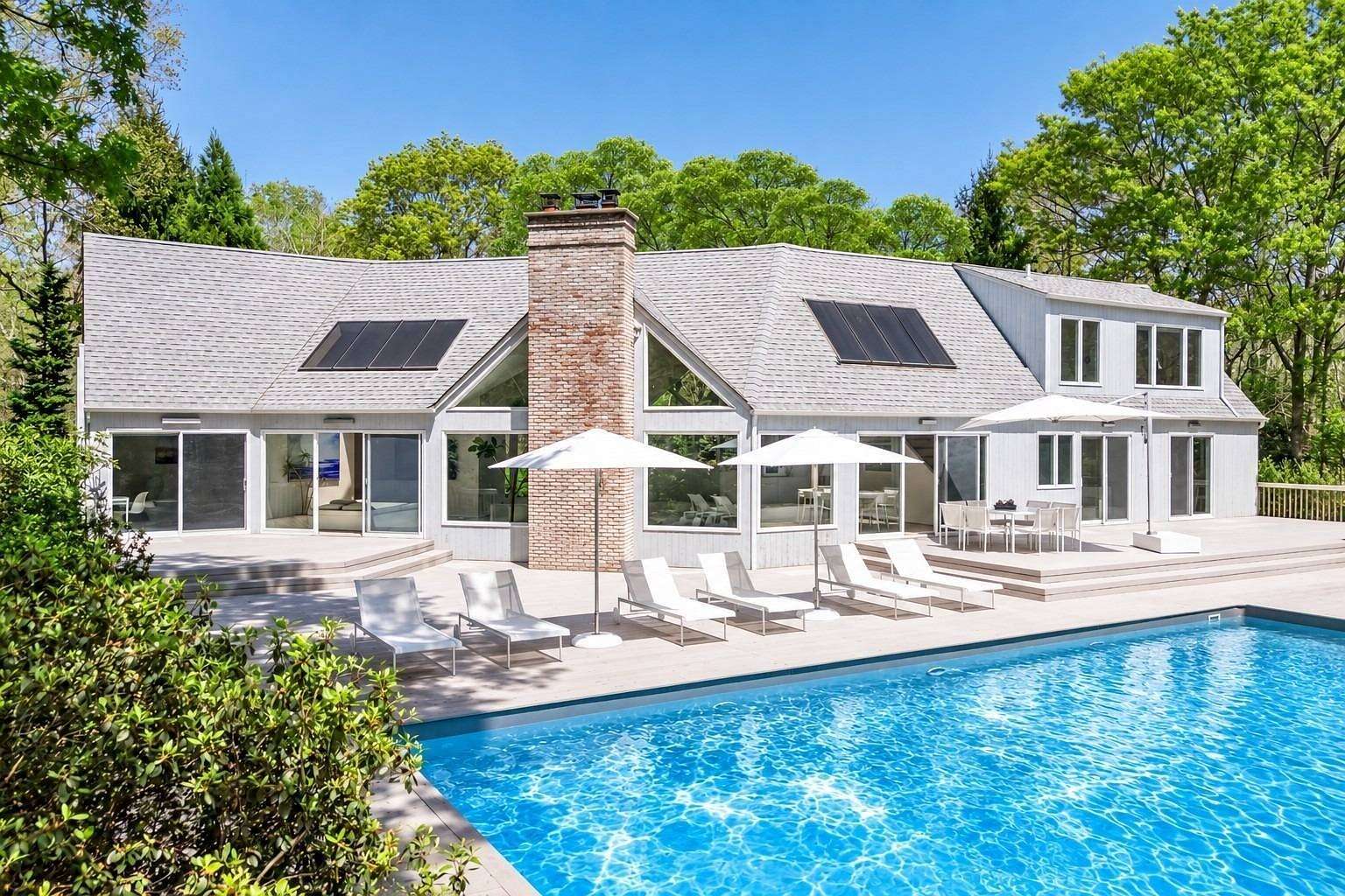 4.2 Acres of Land with Home for Sale in East Hampton, New York