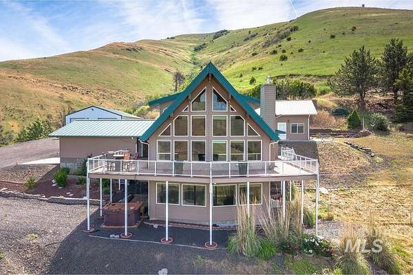 5.83 Acres of Land with Home for Sale in Juliaetta, Idaho