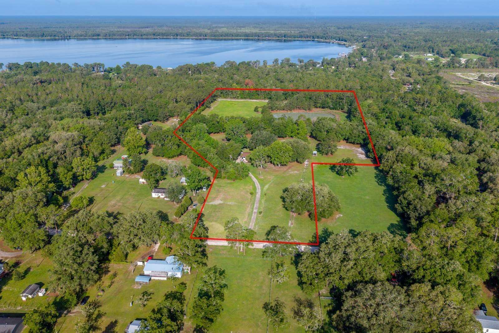 16 Acres of Land with Home for Sale in Hampton, Florida