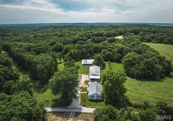 378 Acres of Land with Home for Sale in Nebo, Illinois