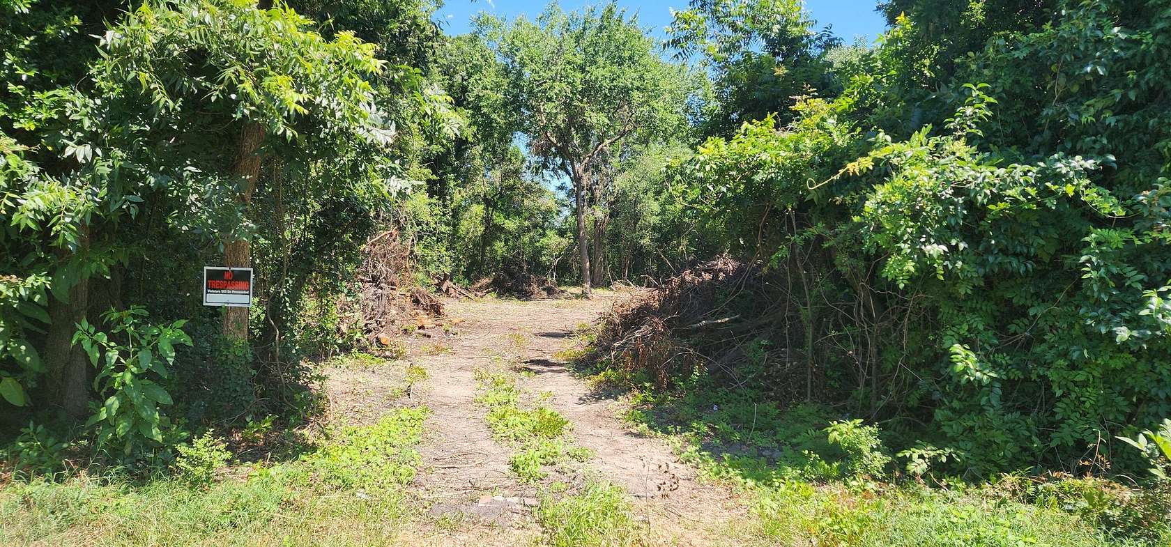 0.27 Acres of Commercial Land for Sale in Holly Hill, South Carolina