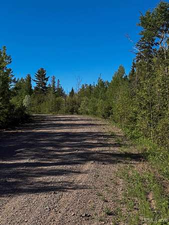 5.28 Acres of Land for Sale in Allouez, Michigan