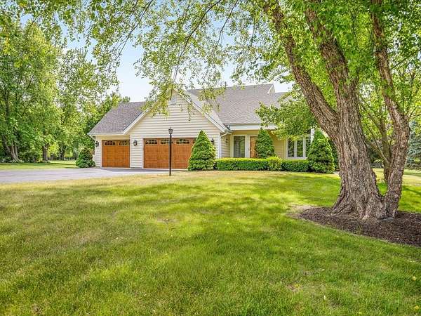 2.59 Acres of Land with Home for Sale in Rockford, Illinois