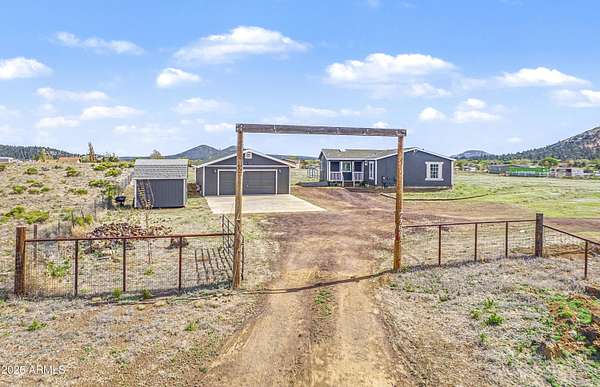2.4 Acres of Land with Home for Sale in Flagstaff, Arizona
