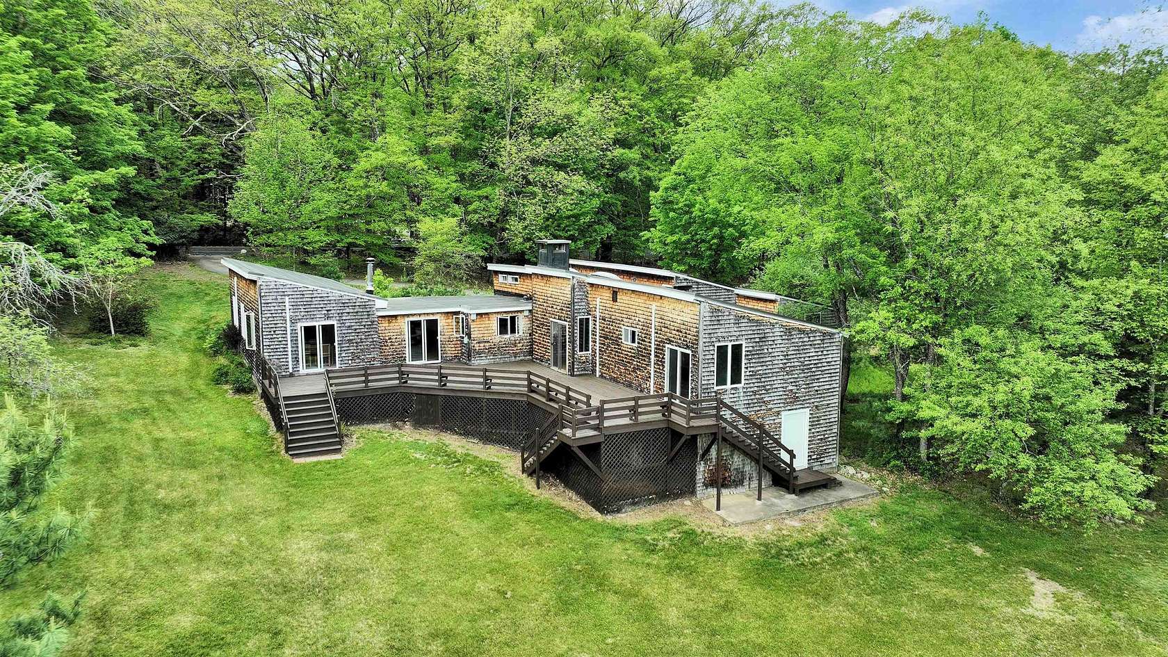 2.76 Acres of Land with Home for Sale in Peterborough, New Hampshire