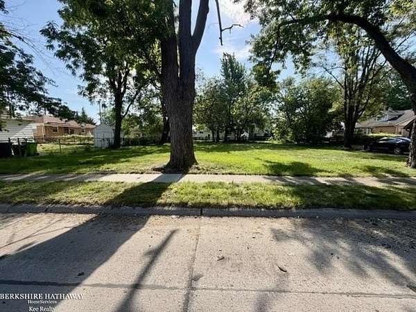 0.26 Acres of Residential Land for Sale in Eastpointe, Michigan