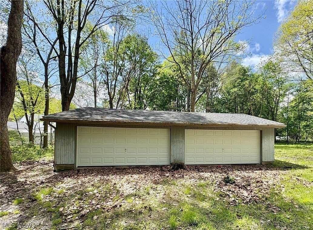 2.17 Acres of Land with Home for Auction in Salem, Ohio
