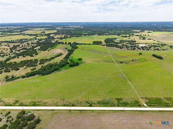 10 Acres of Land for Sale in Hamilton, Texas
