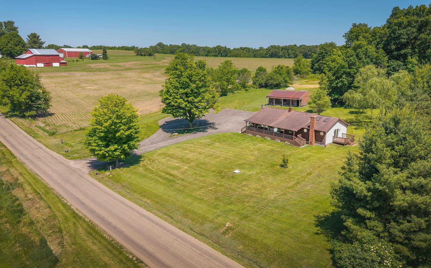 5 Acres of Land with Home for Sale in Mount Vernon, Ohio