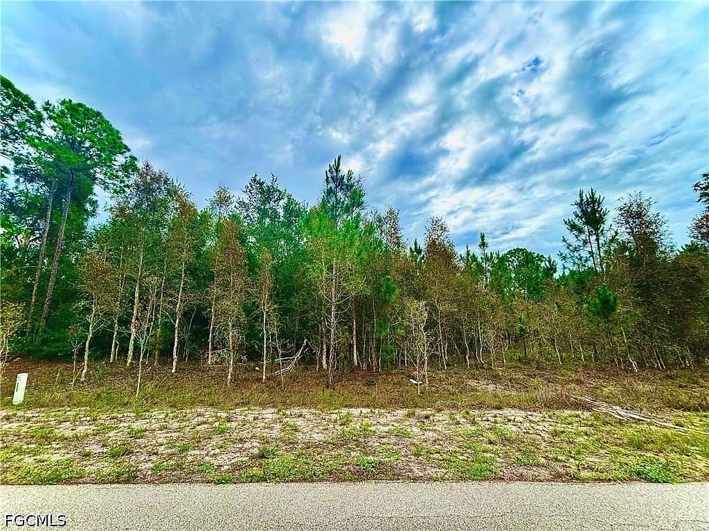 0.5 Acres of Residential Land for Sale in Lehigh Acres, Florida