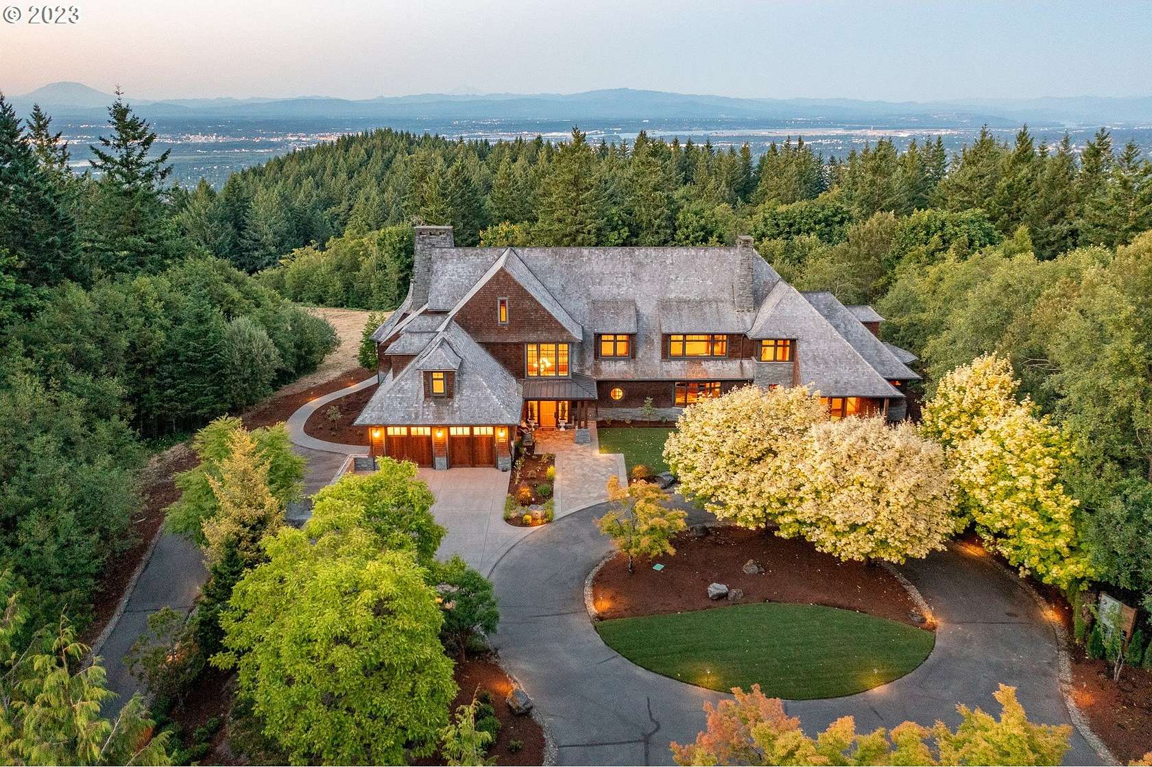 15.2 Acres of Land with Home for Sale in Portland, Oregon