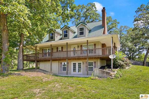 2 Acres of Land with Home for Sale in Elizabethtown, Kentucky