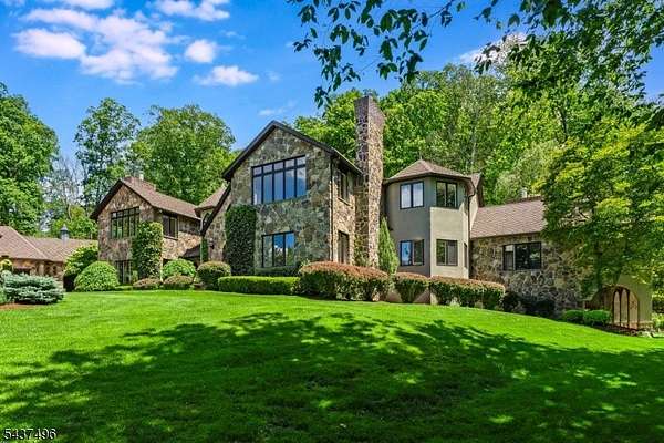 6 Acres of Land with Home for Sale in Mendham, New Jersey