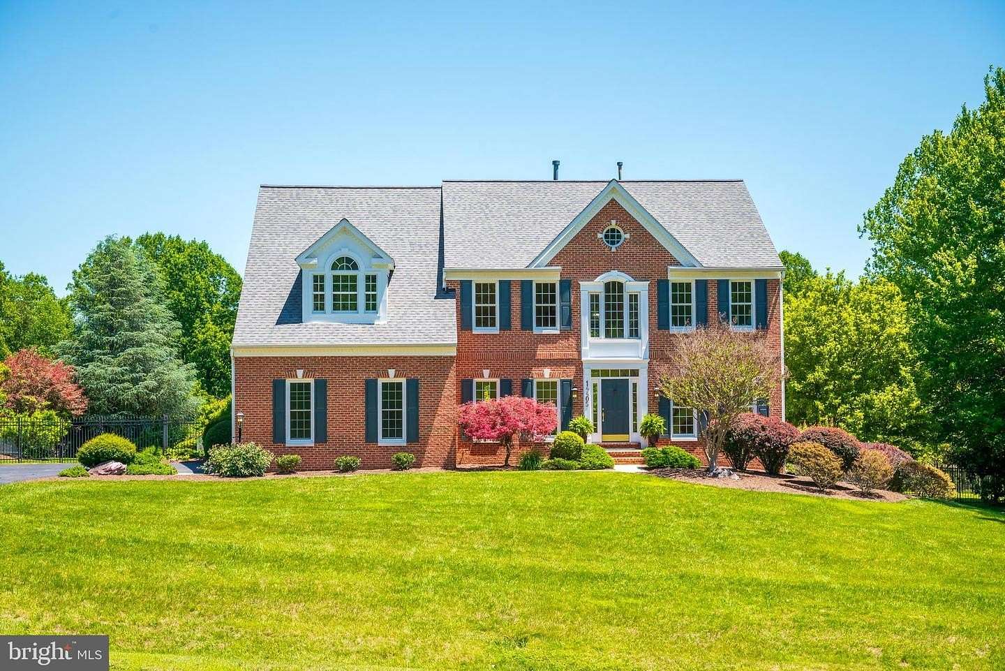 2 Acres of Land with Home for Sale in Darnestown, Maryland