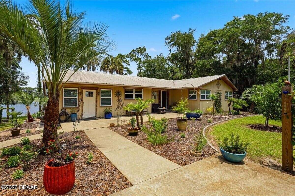 4.79 Acres of Land with Home for Sale in Pomona Park, Florida