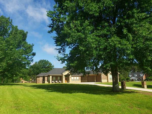 2.42 Acres of Land with Home for Sale in Texarkana, Texas