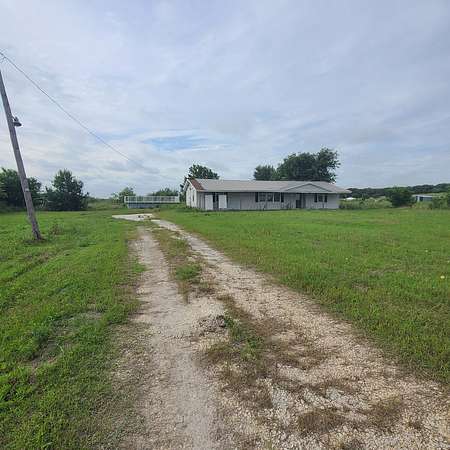 5 Acres of Land for Sale in Robinson, Texas