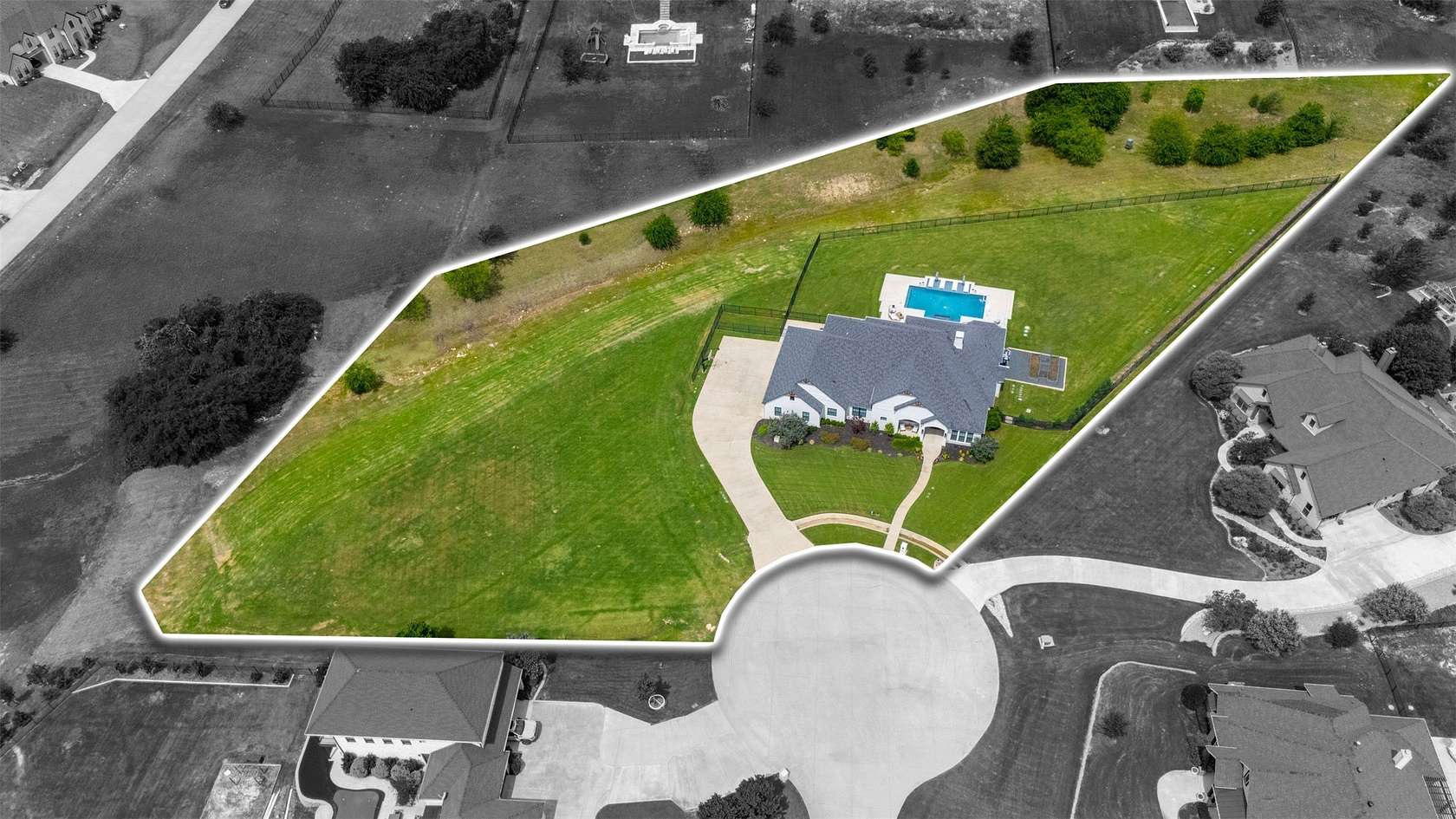 3 Acres of Land with Home for Sale in Fort Worth, Texas