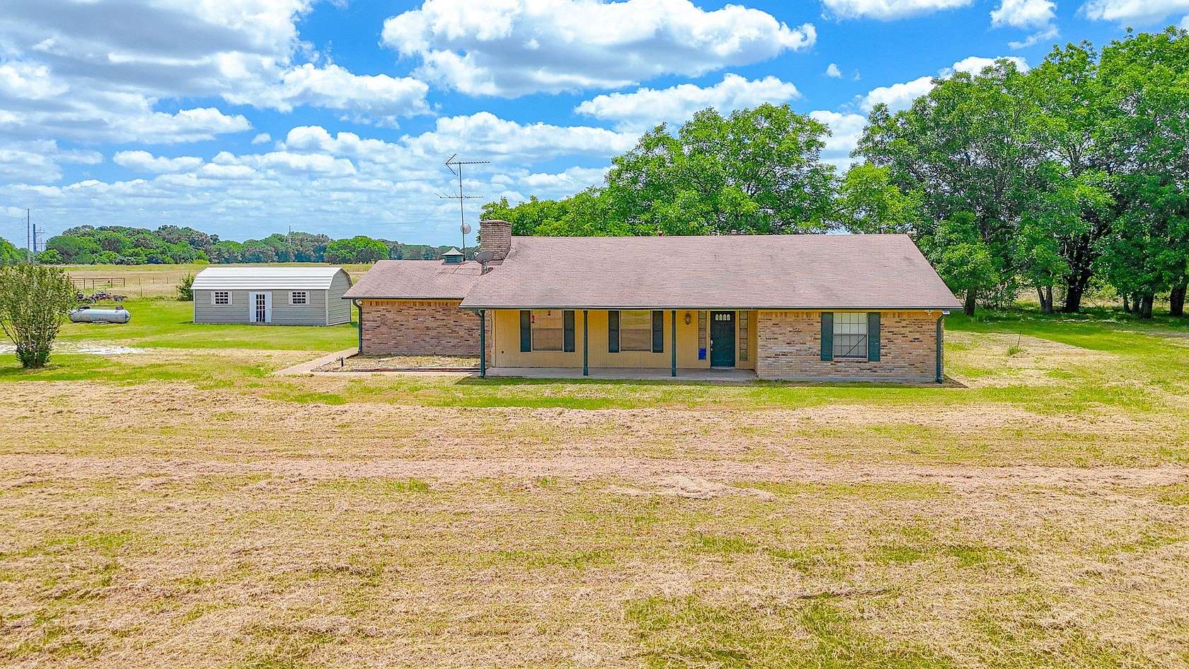 4 Acres of Land with Home for Sale in Purdon, Texas