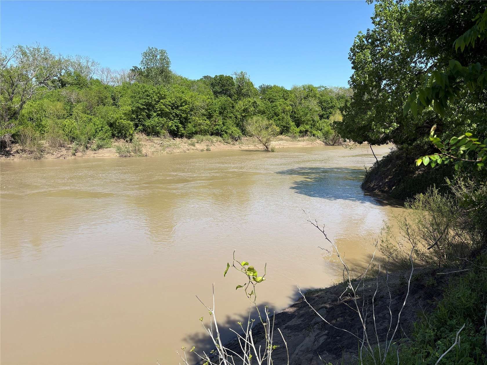 10 Acres of Land for Sale in Athens, Texas