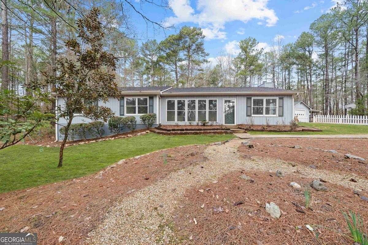 3.67 Acres of Land with Home for Lease in Greensboro, Georgia