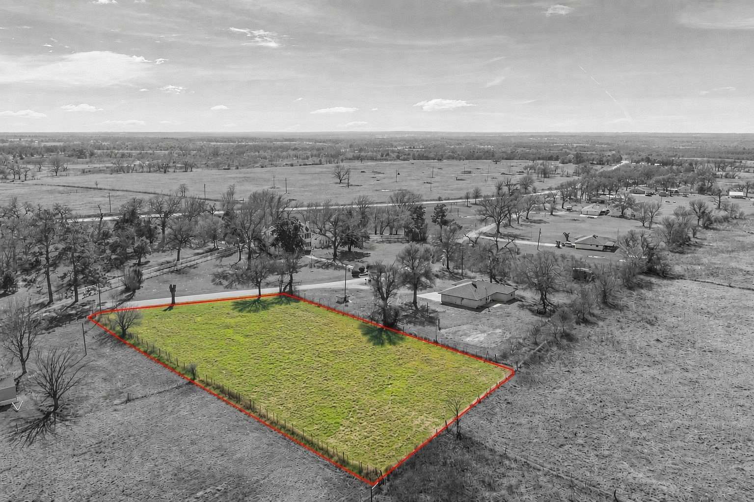 0.99 Acres of Residential Land for Sale in Mexia, Texas
