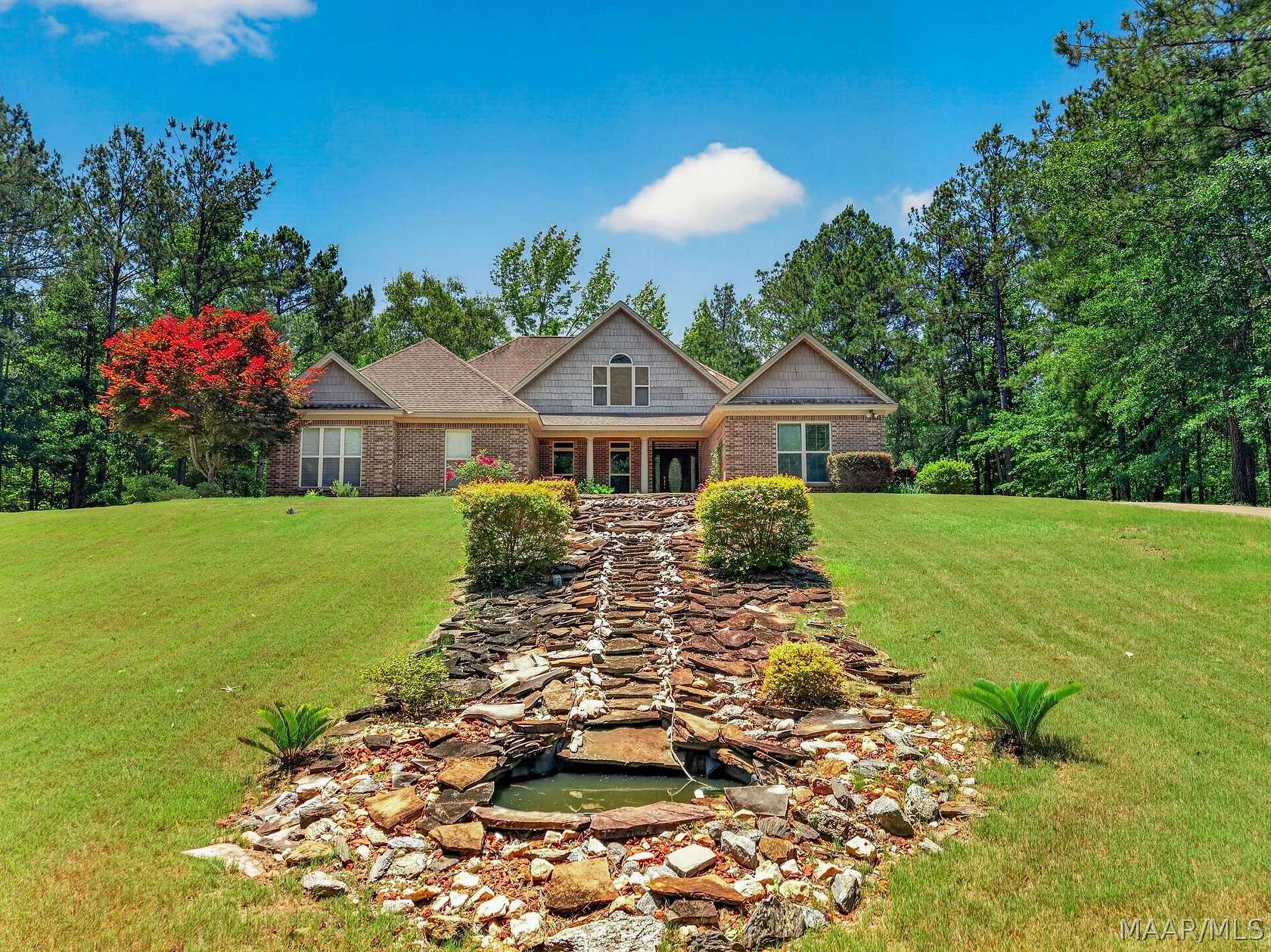 30 Acres of Recreational Land with Home for Sale in Tallassee, Alabama