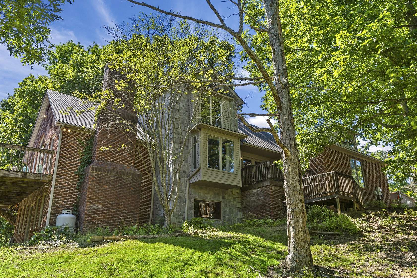 1.5 Acres of Land with Home for Sale in Georgetown, Kentucky