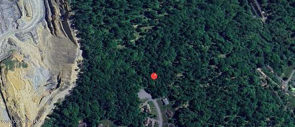 2.39 Acres of Residential Land for Sale in Stroudsburg, Pennsylvania