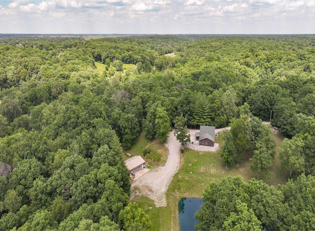 5 Acres of Land for Sale in Brighton, Illinois