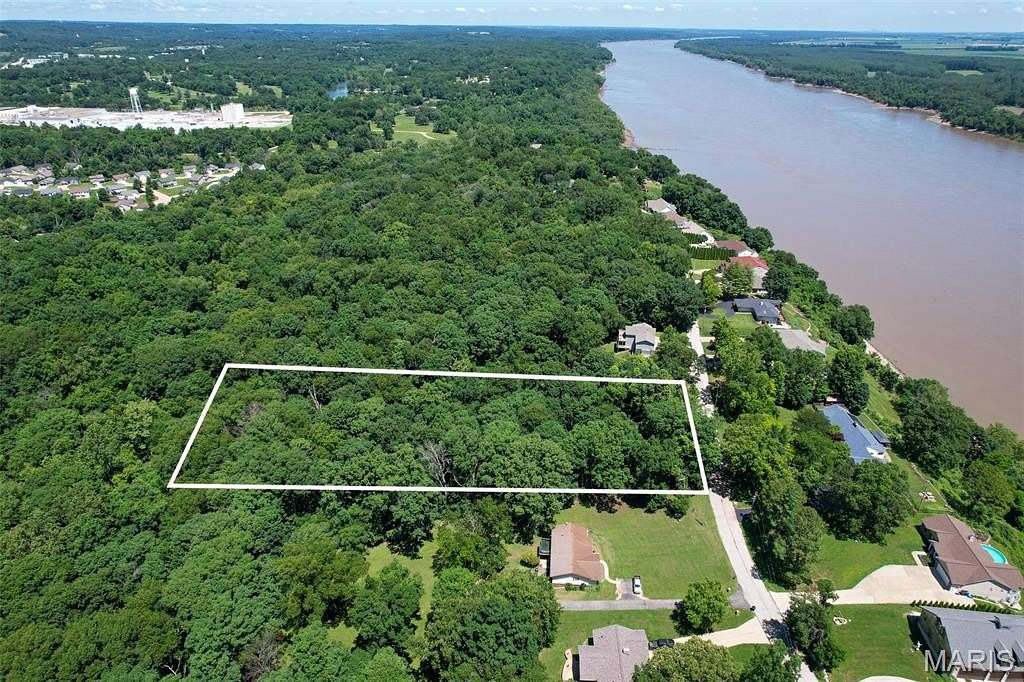 2.2 Acres of Residential Land for Sale in Herculaneum, Missouri