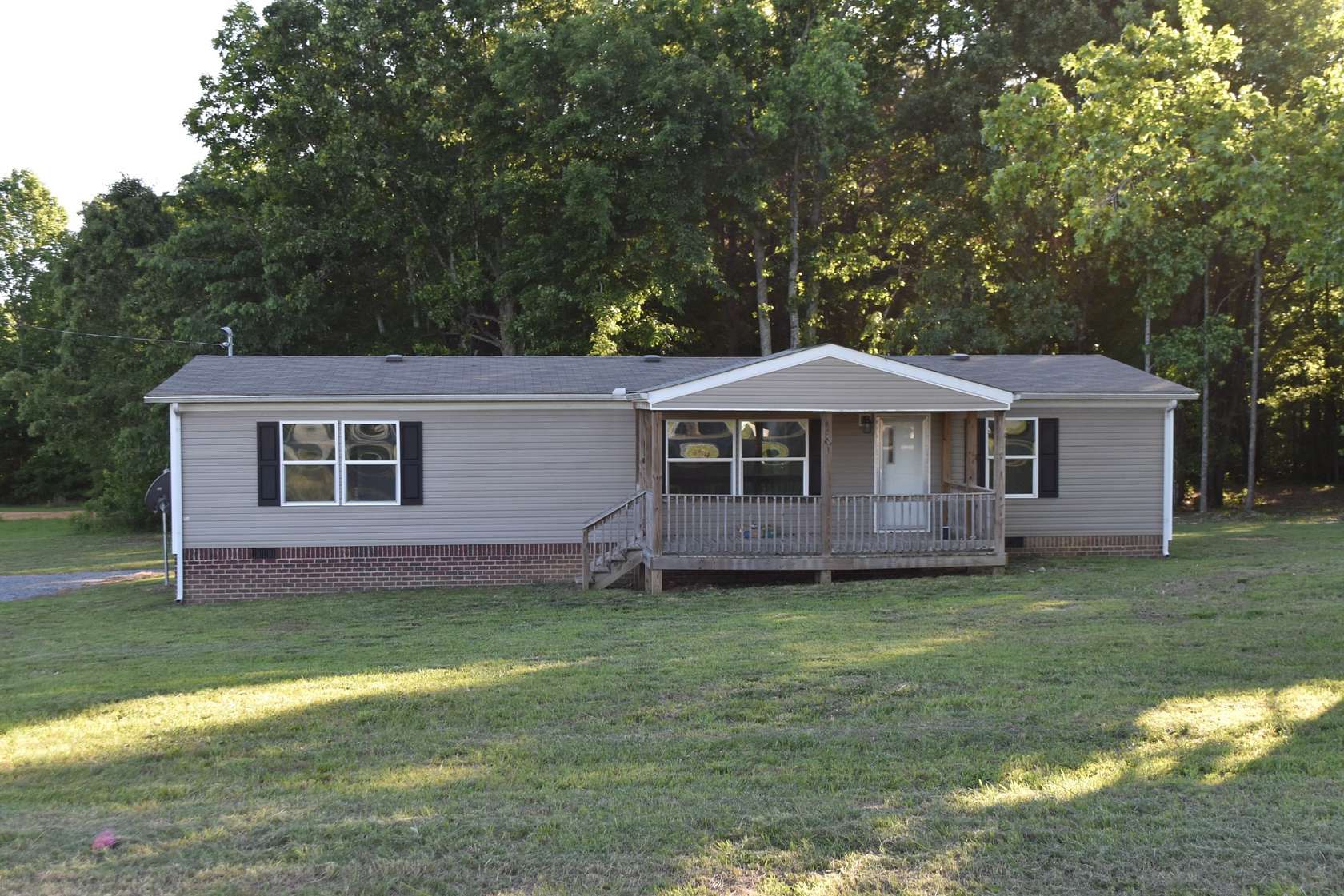 1.9 Acres of Land with Home for Sale in Fayetteville, Tennessee