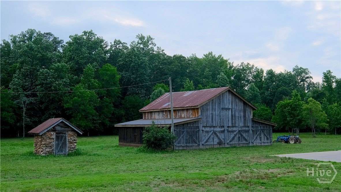 15.6 Acres of Improved Land for Sale in Watkinsville, Georgia