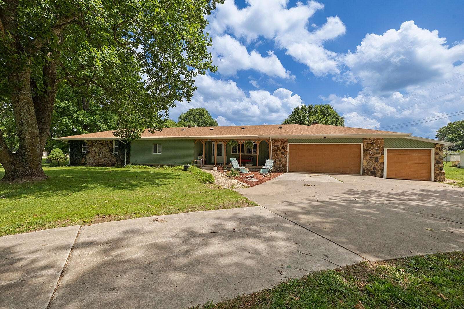 2.3 Acres of Land with Home for Sale in Battlefield, Missouri