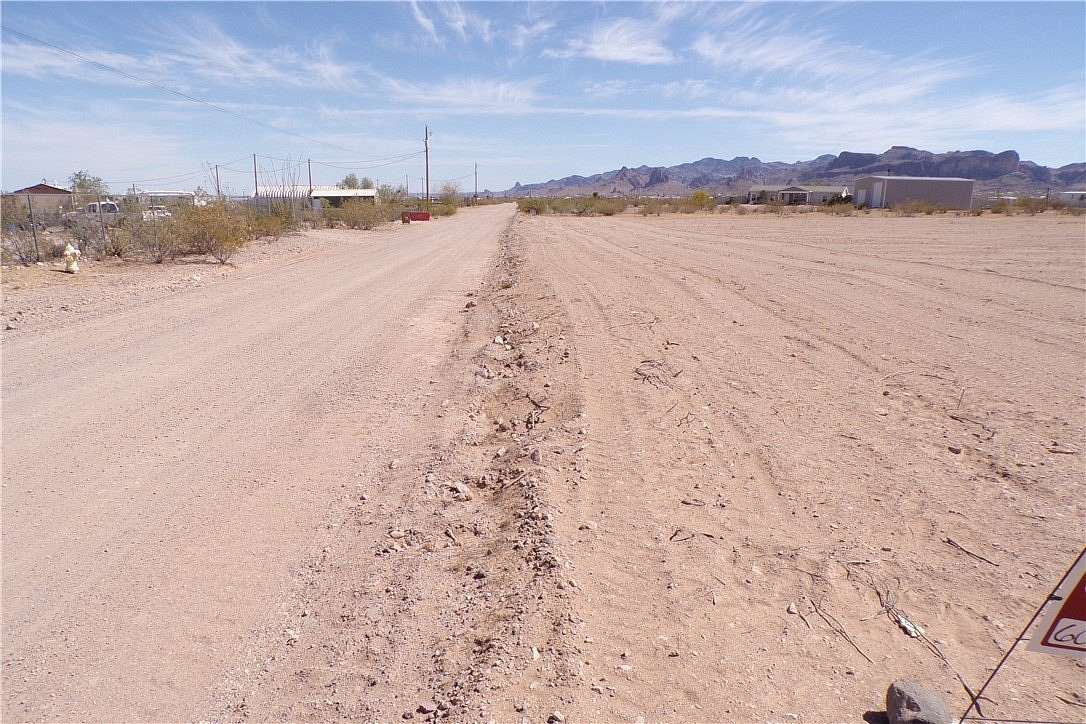 1.17 Acres of Residential Land for Sale in Golden Valley, Arizona