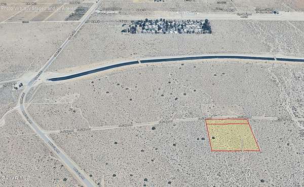 3 Acres of Land for Sale in Llano, California