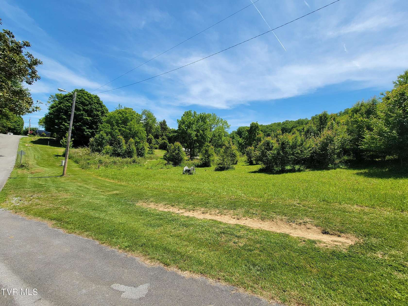 3.14 Acres of Residential Land for Sale in Elizabethton, Tennessee