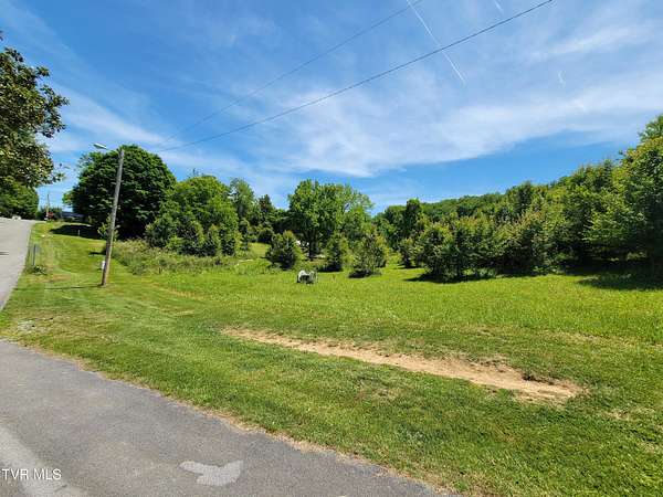 3.14 Acres of Residential Land for Sale in Elizabethton, Tennessee