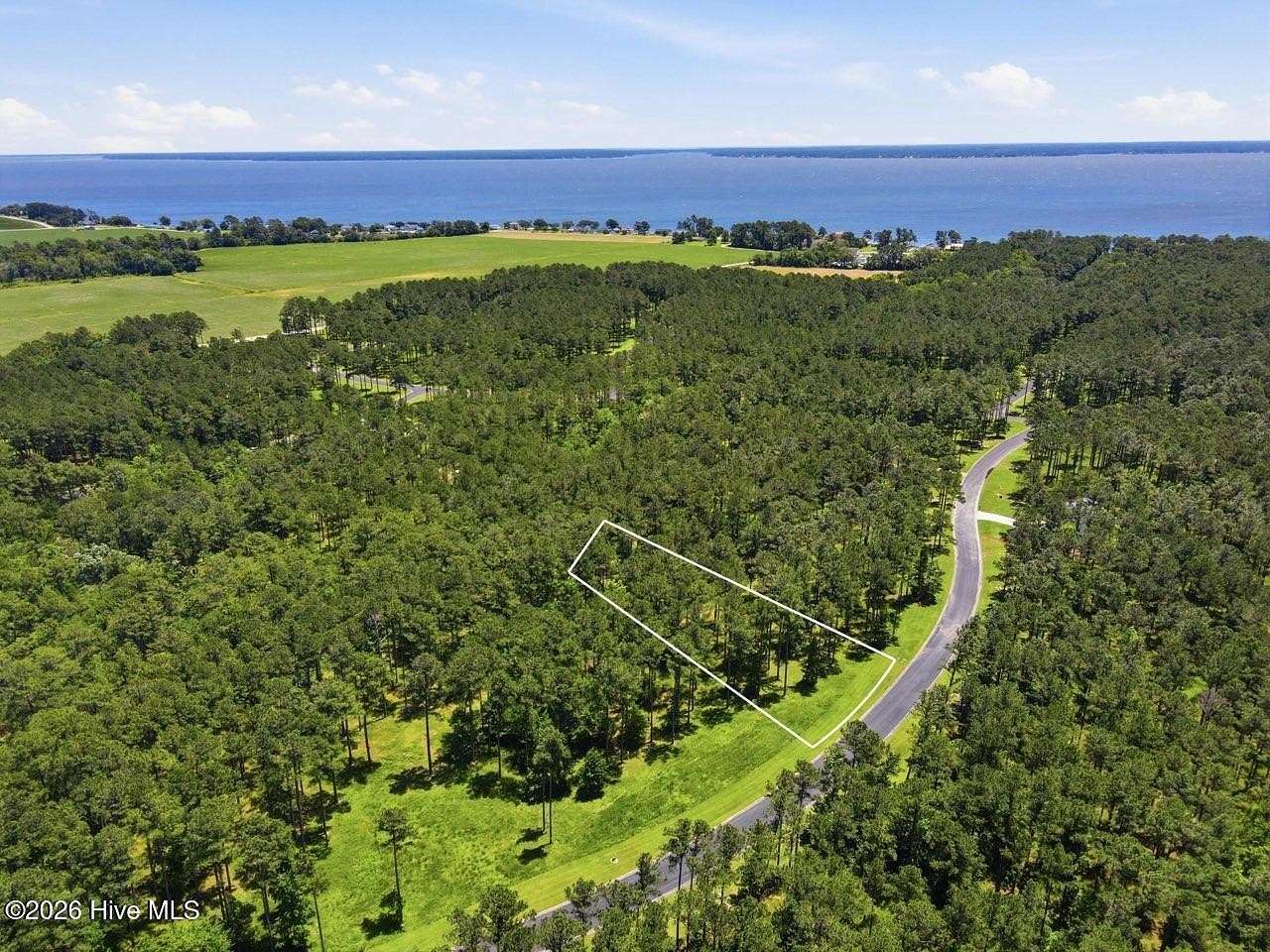 1 Acre of Residential Land for Sale in Oriental, North Carolina