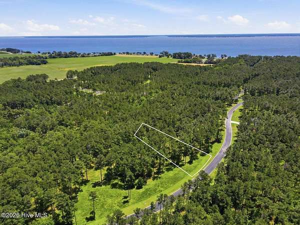 1 Acre of Residential Land for Sale in Oriental, North Carolina