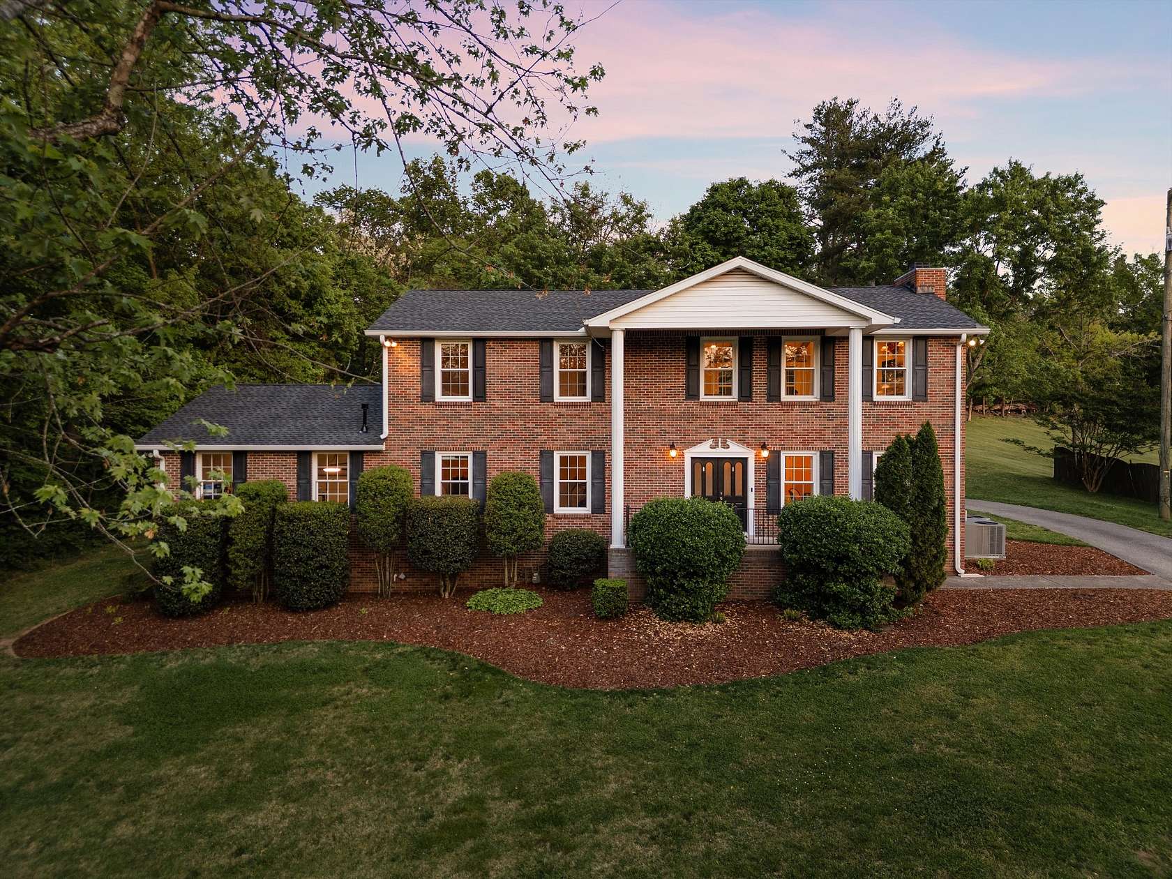 1.86 Acres of Land with Home for Sale in Brentwood, Tennessee