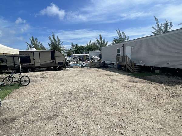 0.14 Acres of Commercial Land for Sale in Big Pine Key, Florida