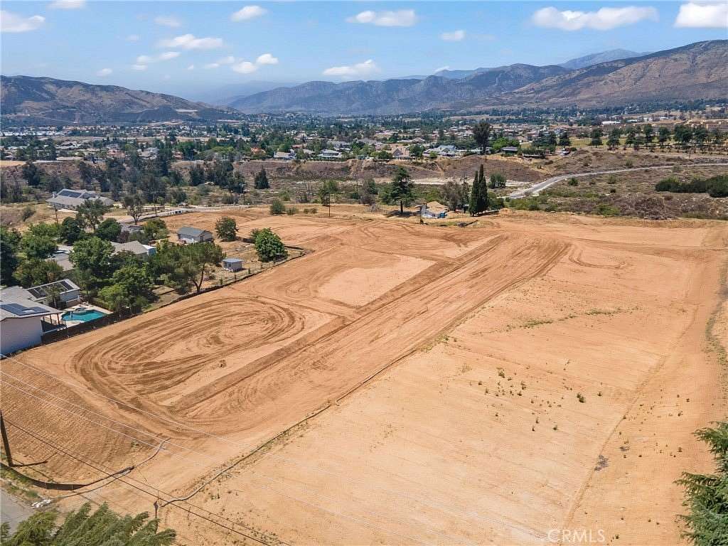 8.38 Acres of Residential Land for Sale in Yucaipa, California